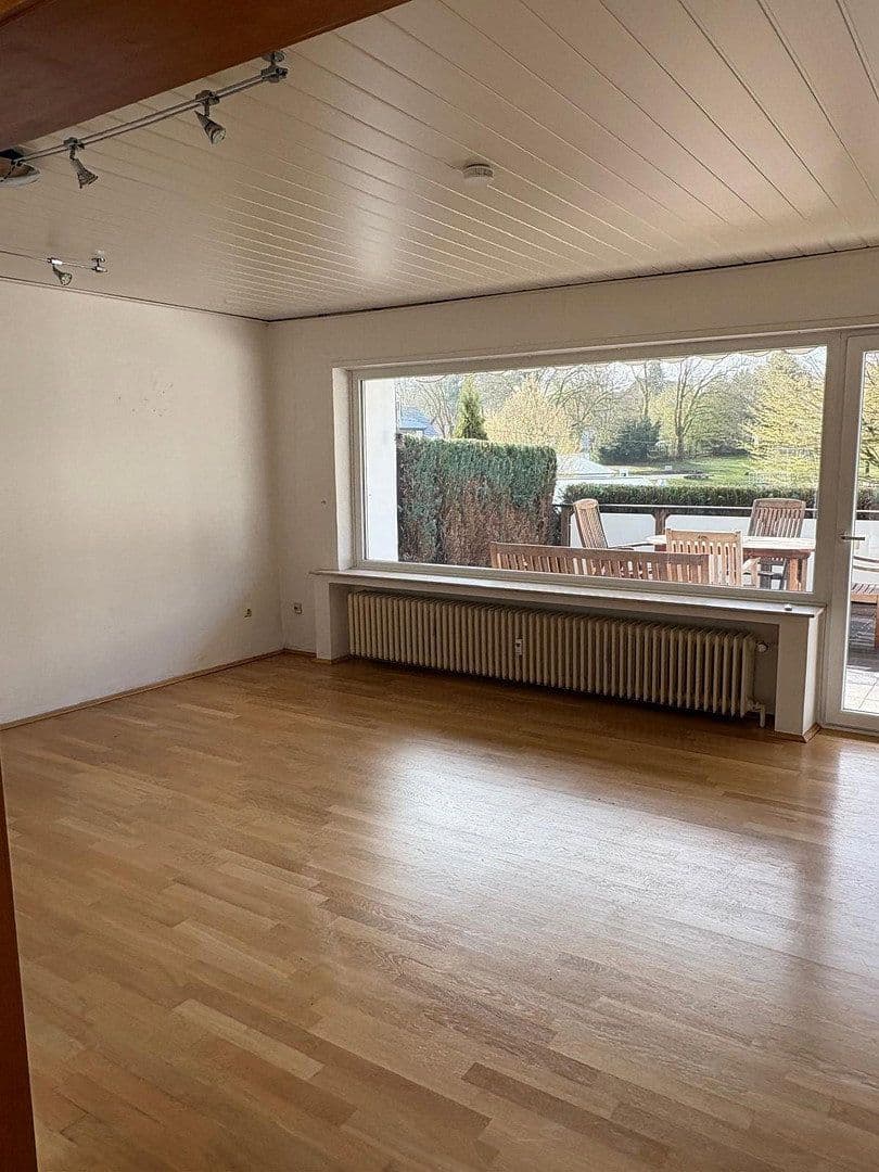 Prodej bytu 3+1 85 m², Oelkerstraße 18, Bielefeld, Severní Porýní-Vestfálsko Prodej bytu 3+1 85 m², Oelkerstraße 18, Bielefeld, Severní Porýní-Vestfálsko