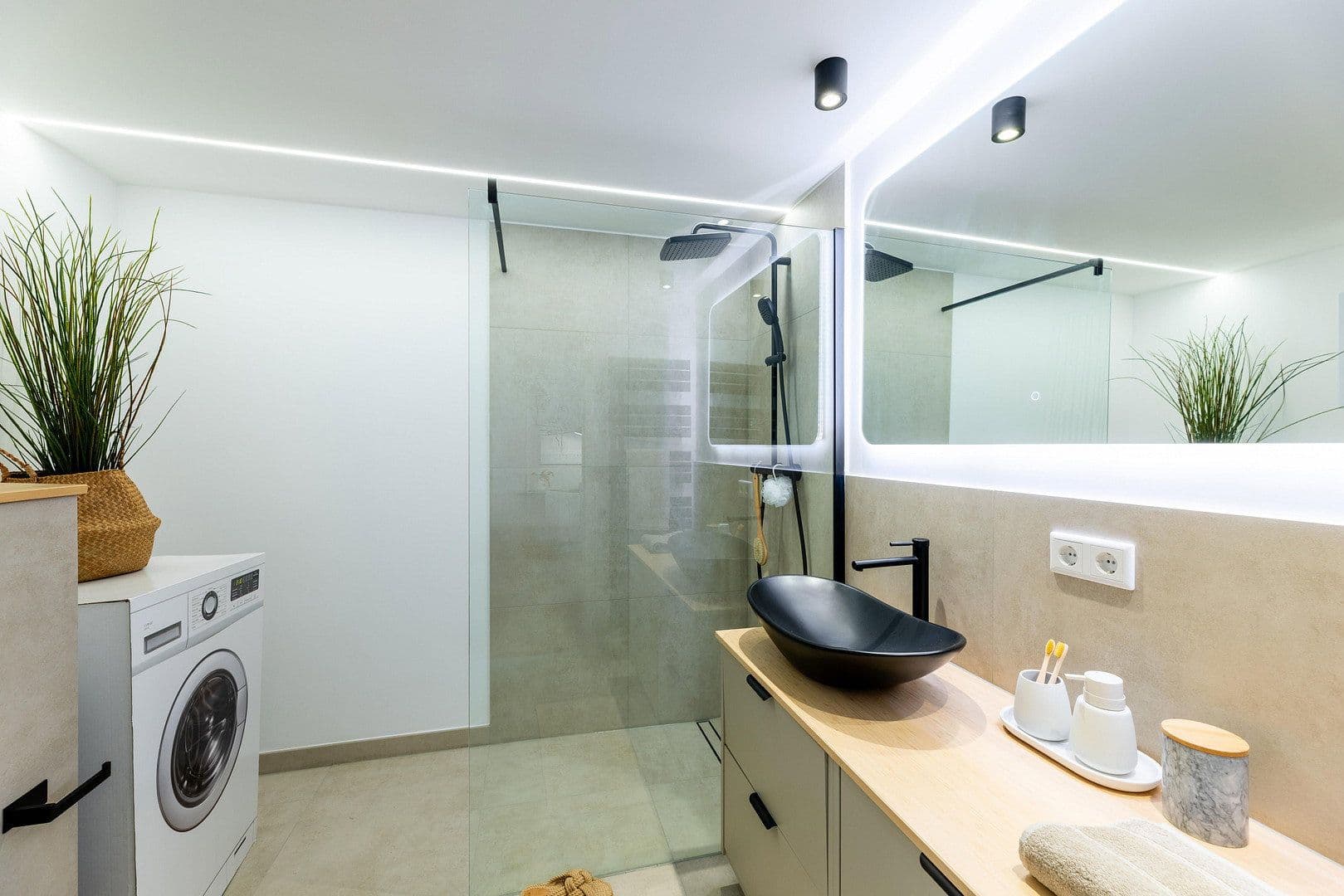 Pronájem bytu 2+1 66 m², Happurger Straße 50, Nürnberg, Bavorsko Pronájem bytu 2+1 66 m², Happurger Straße 50, Nürnberg, Bavorsko