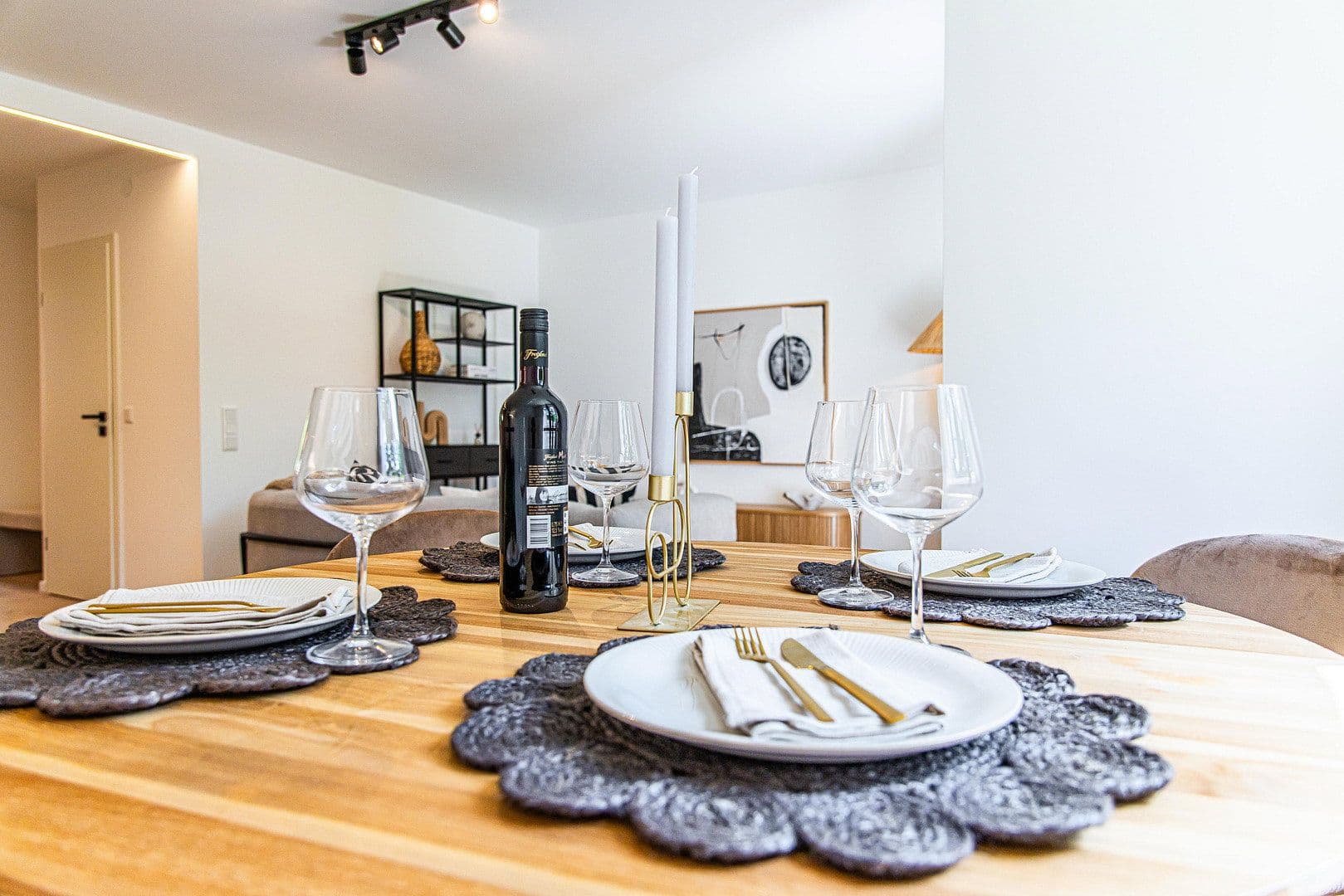 Pronájem bytu 2+1 66 m², Happurger Straße 50, Nürnberg, Bavorsko Pronájem bytu 2+1 66 m², Happurger Straße 50, Nürnberg, Bavorsko