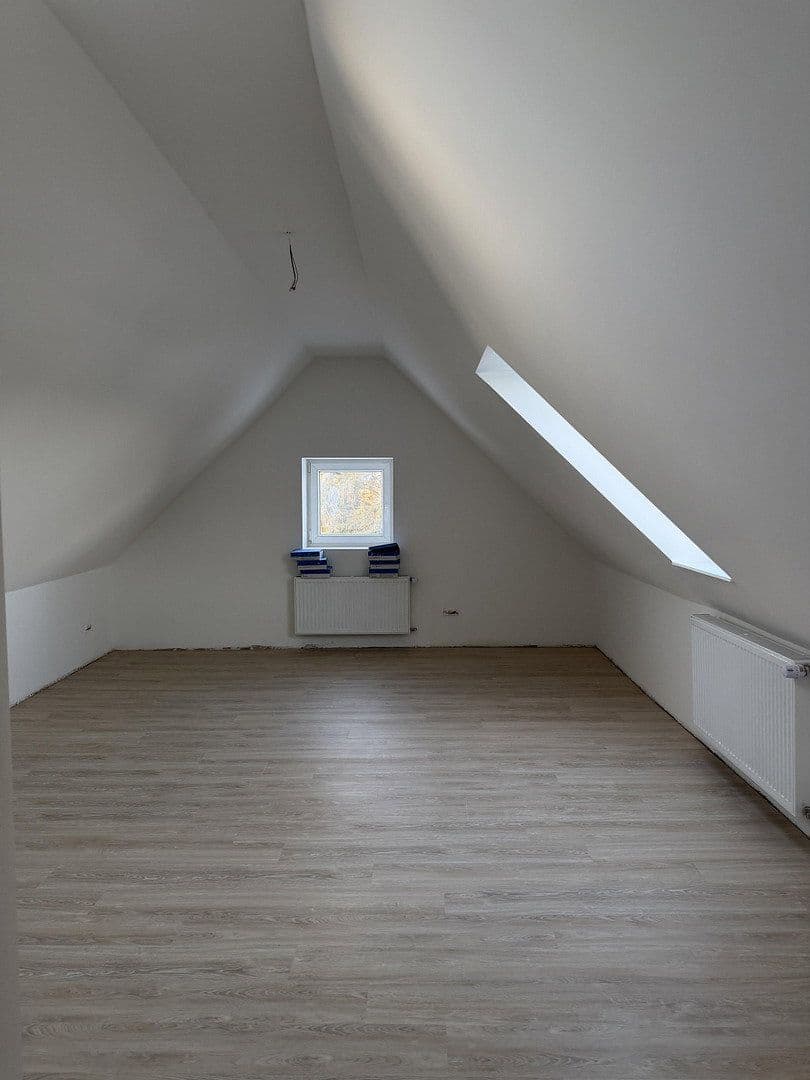 Pronájem bytu 2+kk 90 m², Salzhausen, Dolní Sasko Pronájem bytu 2+kk 90 m², Salzhausen, Dolní Sasko