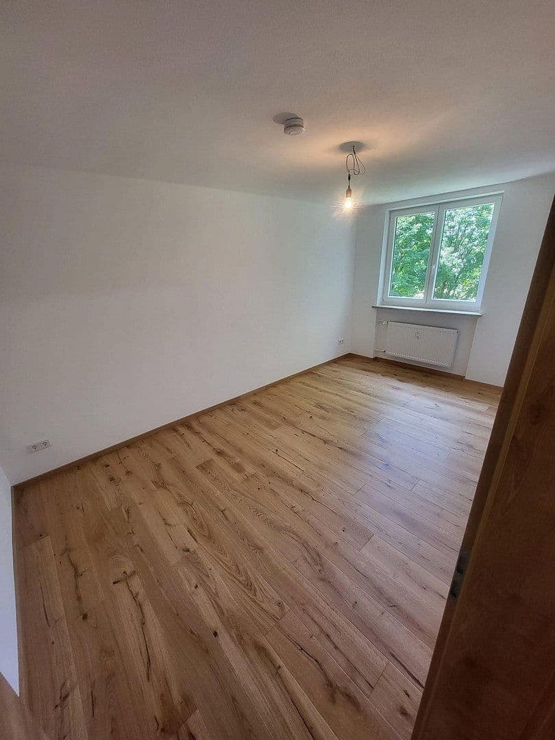 Pronájem bytu 2+1 43 m², Linkstraße 9, München, Bavorsko Pronájem bytu 2+1 43 m², Linkstraße 9, München, Bavorsko