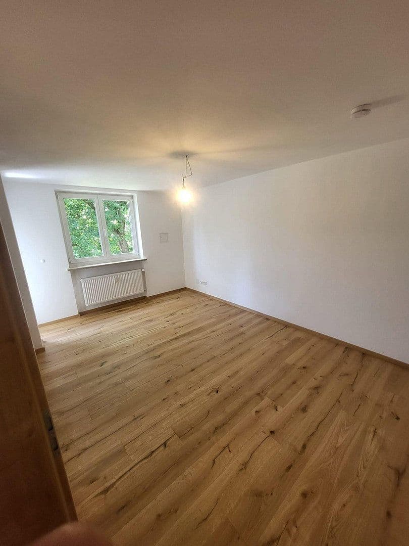 Pronájem bytu 2+1 43 m², Linkstraße 9, München, Bavorsko Pronájem bytu 2+1 43 m², Linkstraße 9, München, Bavorsko