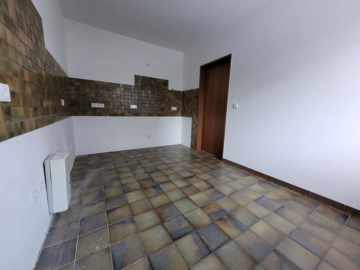 Pronájem bytu 3+1 94 m², Unterm Hagen 25, Hagen Hohenlimburg, Severní Porýní-Vestfálsko Pronájem bytu 3+1 94 m², Unterm Hagen 25, Hagen Hohenlimburg, Severní Porýní-Vestfálsko