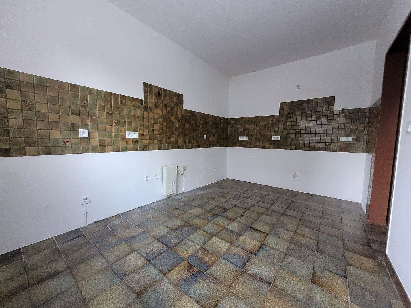 Pronájem bytu 3+1 94 m², Unterm Hagen 25, Hagen Hohenlimburg, Severní Porýní-Vestfálsko Pronájem bytu 3+1 94 m², Unterm Hagen 25, Hagen Hohenlimburg, Severní Porýní-Vestfálsko
