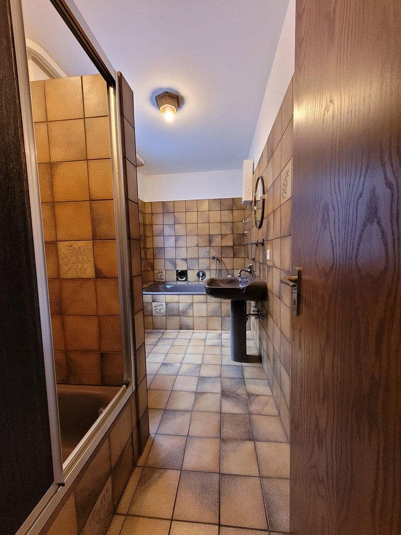 Pronájem bytu 3+1 94 m², Unterm Hagen 25, Hagen Hohenlimburg, Severní Porýní-Vestfálsko Pronájem bytu 3+1 94 m², Unterm Hagen 25, Hagen Hohenlimburg, Severní Porýní-Vestfálsko