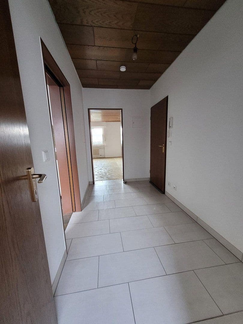 Pronájem bytu 3+1 94 m², Unterm Hagen 25, Hagen Hohenlimburg, Severní Porýní-Vestfálsko Pronájem bytu 3+1 94 m², Unterm Hagen 25, Hagen Hohenlimburg, Severní Porýní-Vestfálsko