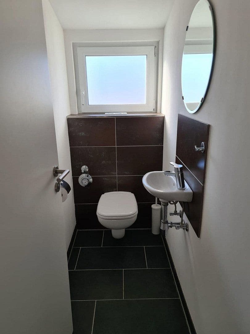 Pronájem bytu 3+kk 96 m², Werastraße 135, Stuttgart, Bádensko-Württembersko Pronájem bytu 3+kk 96 m², Werastraße 135, Stuttgart, Bádensko-Württembersko