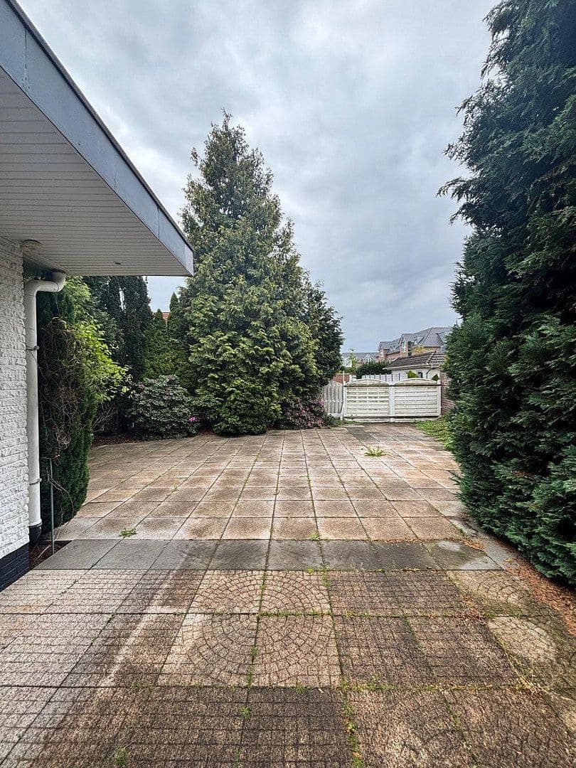 Prodej domu 195 m², pozemek 466 m², Isenkamp 7, Oldenburg, Dolní Sasko Prodej domu 195 m², pozemek 466 m², Isenkamp 7, Oldenburg, Dolní Sasko