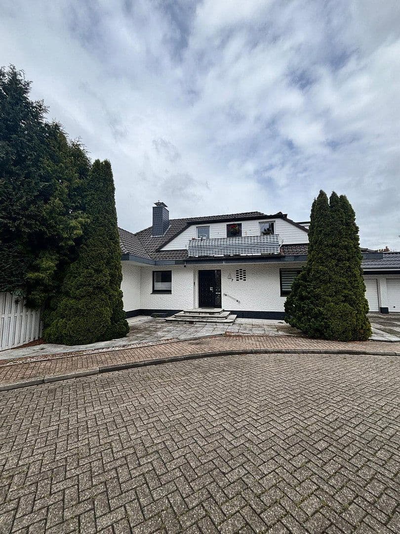Prodej domu 195 m², pozemek 466 m², Isenkamp 7, Oldenburg, Dolní Sasko Prodej domu 195 m², pozemek 466 m², Isenkamp 7, Oldenburg, Dolní Sasko