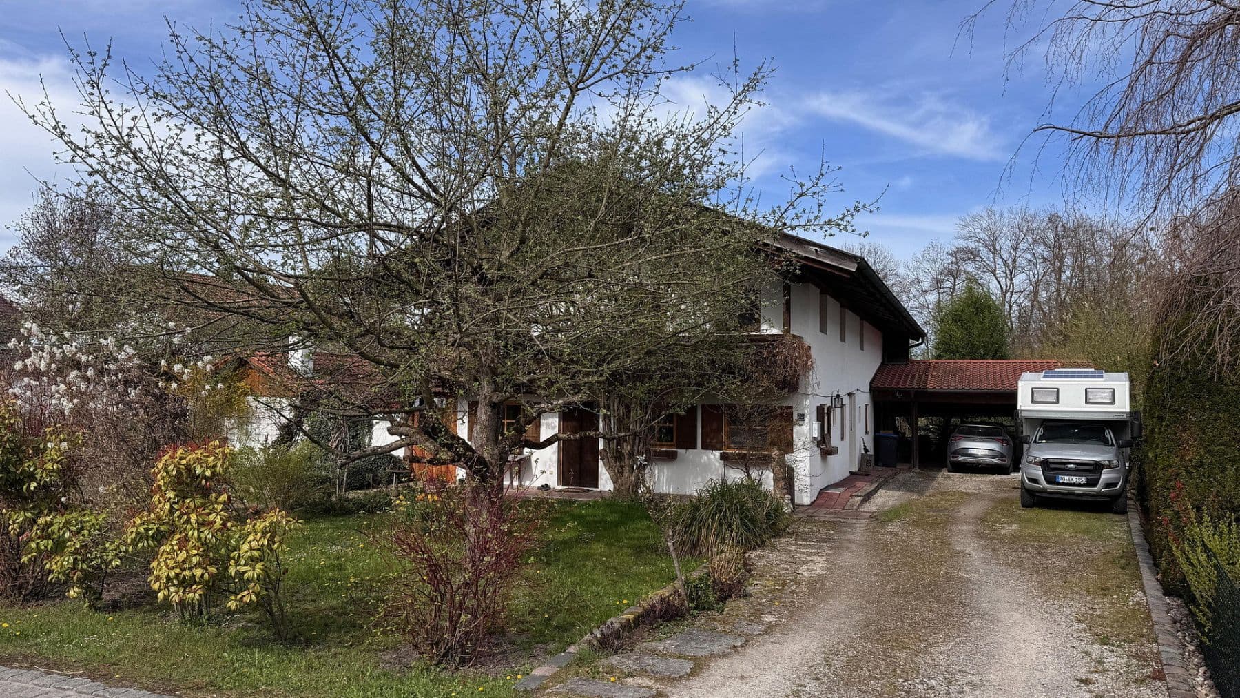 Prodej domu 170 m², pozemek 1.862 m², Grosskarolinenfeld, Bavorsko Prodej domu 170 m², pozemek 1.862 m², Grosskarolinenfeld, Bavorsko