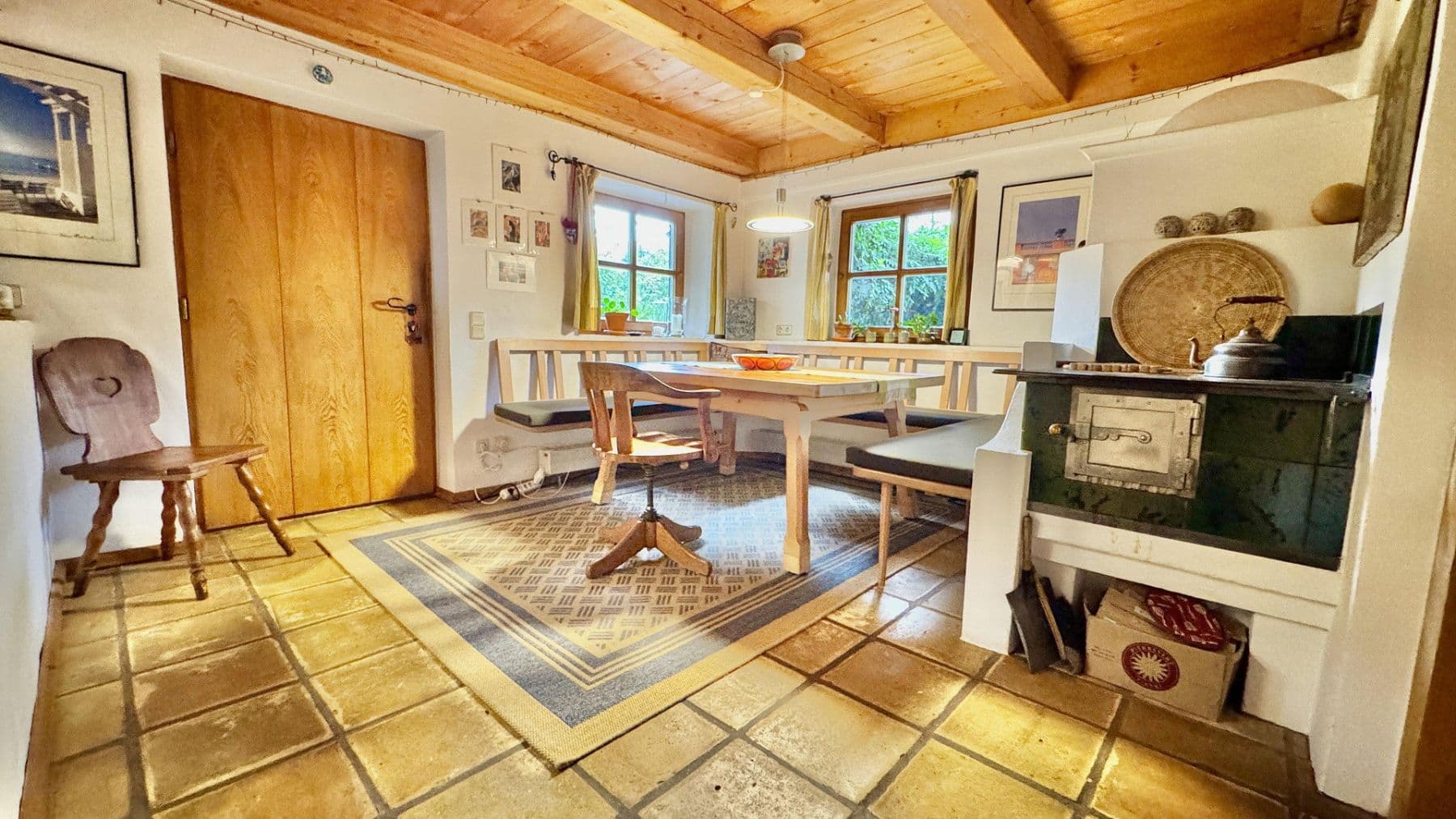 Prodej domu 170 m², pozemek 1.862 m², Grosskarolinenfeld, Bavorsko Prodej domu 170 m², pozemek 1.862 m², Grosskarolinenfeld, Bavorsko