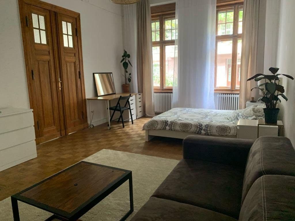 Prodej bytu 3+kk 94 m², Berlin, Berlín Prodej bytu 3+kk 94 m², Berlin, Berlín