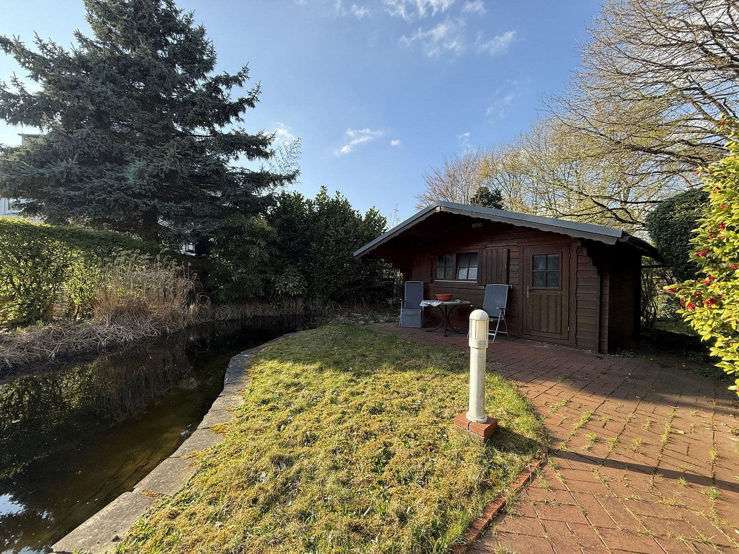 Prodej domu 143 m², pozemek 657 m², Aktienstr. 293, Mülheim an der Ruhr, Severní Porýní-Vestfálsko Prodej domu 143 m², pozemek 657 m², Aktienstr. 293, Mülheim an der Ruhr, Severní Porýní-Vestfálsko