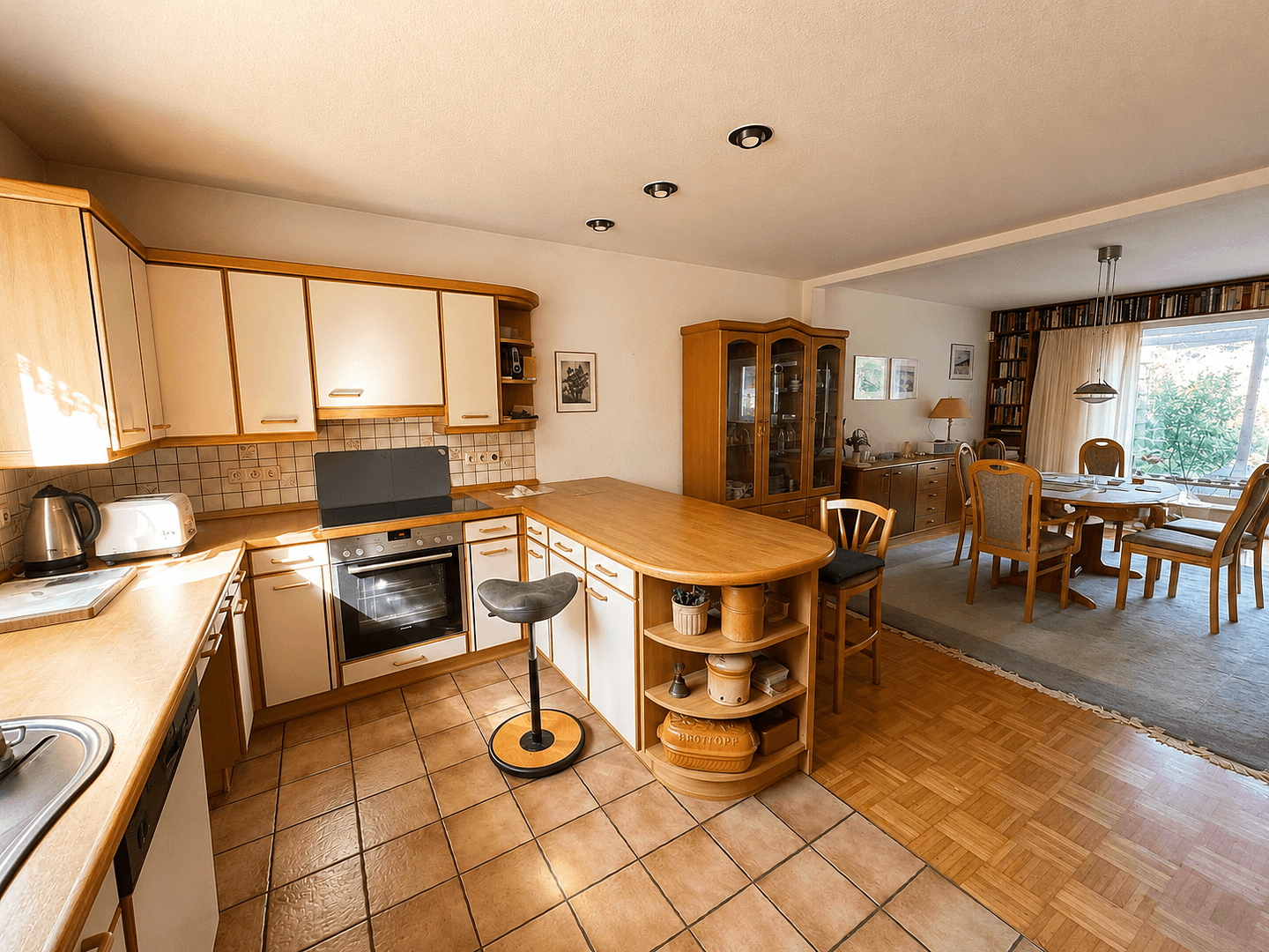 Prodej domu 143 m², pozemek 657 m², Aktienstr. 293, Mülheim an der Ruhr, Severní Porýní-Vestfálsko Prodej domu 143 m², pozemek 657 m², Aktienstr. 293, Mülheim an der Ruhr, Severní Porýní-Vestfálsko
