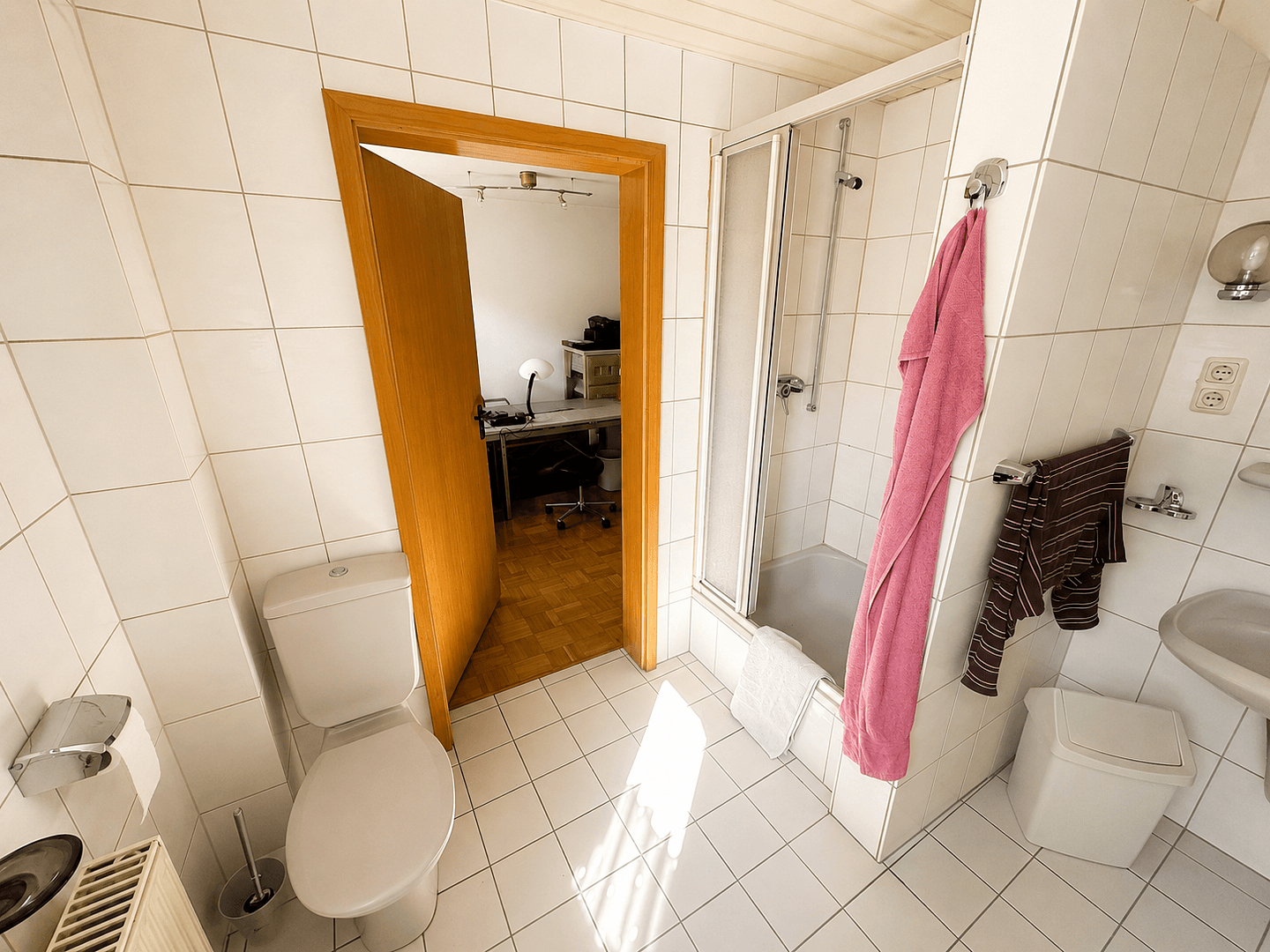 Prodej domu 143 m², pozemek 657 m², Aktienstr. 293, Mülheim an der Ruhr, Severní Porýní-Vestfálsko Prodej domu 143 m², pozemek 657 m², Aktienstr. 293, Mülheim an der Ruhr, Severní Porýní-Vestfálsko