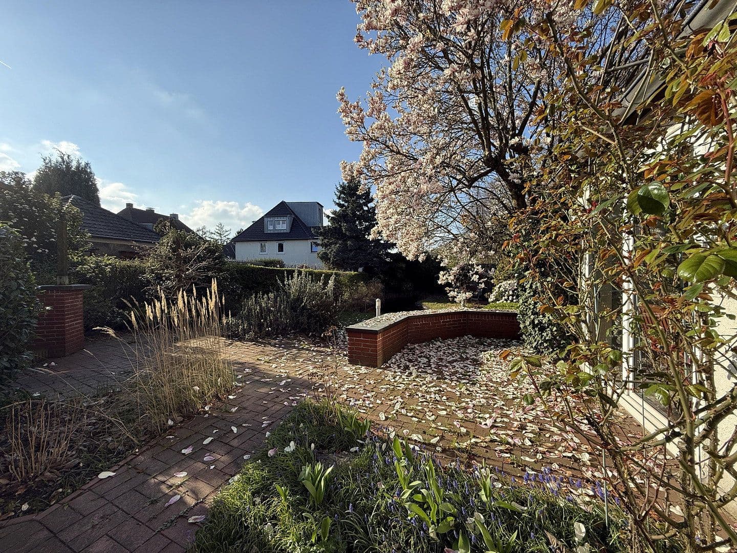 Prodej domu 143 m², pozemek 657 m², Aktienstr. 293, Mülheim an der Ruhr, Severní Porýní-Vestfálsko Prodej domu 143 m², pozemek 657 m², Aktienstr. 293, Mülheim an der Ruhr, Severní Porýní-Vestfálsko