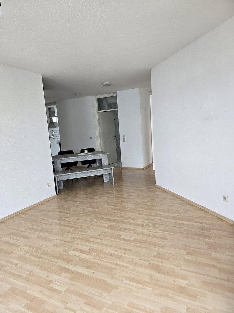 Pronájem bytu 3+1 68 m², Michelangelostr. 12/1, Künzelsau, Bádensko-Württembersko Pronájem bytu 3+1 68 m², Michelangelostr. 12/1, Künzelsau, Bádensko-Württembersko