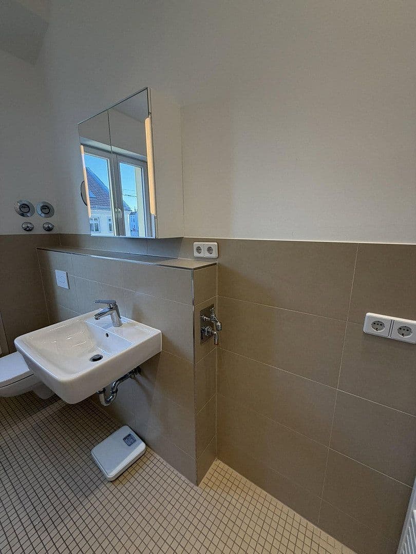 Prodej bytu 2+kk 86 m², Colbestrasse 23, Berlin - Friedrichshain, Berlín Prodej bytu 2+kk 86 m², Colbestrasse 23, Berlin - Friedrichshain, Berlín