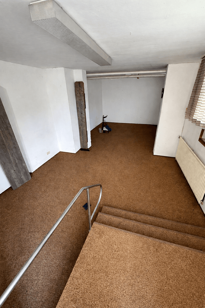 Pronájem nebytového prostoru 32 m², Stuttgart, Bádensko-Württembersko Pronájem nebytového prostoru 32 m², Stuttgart, Bádensko-Württembersko