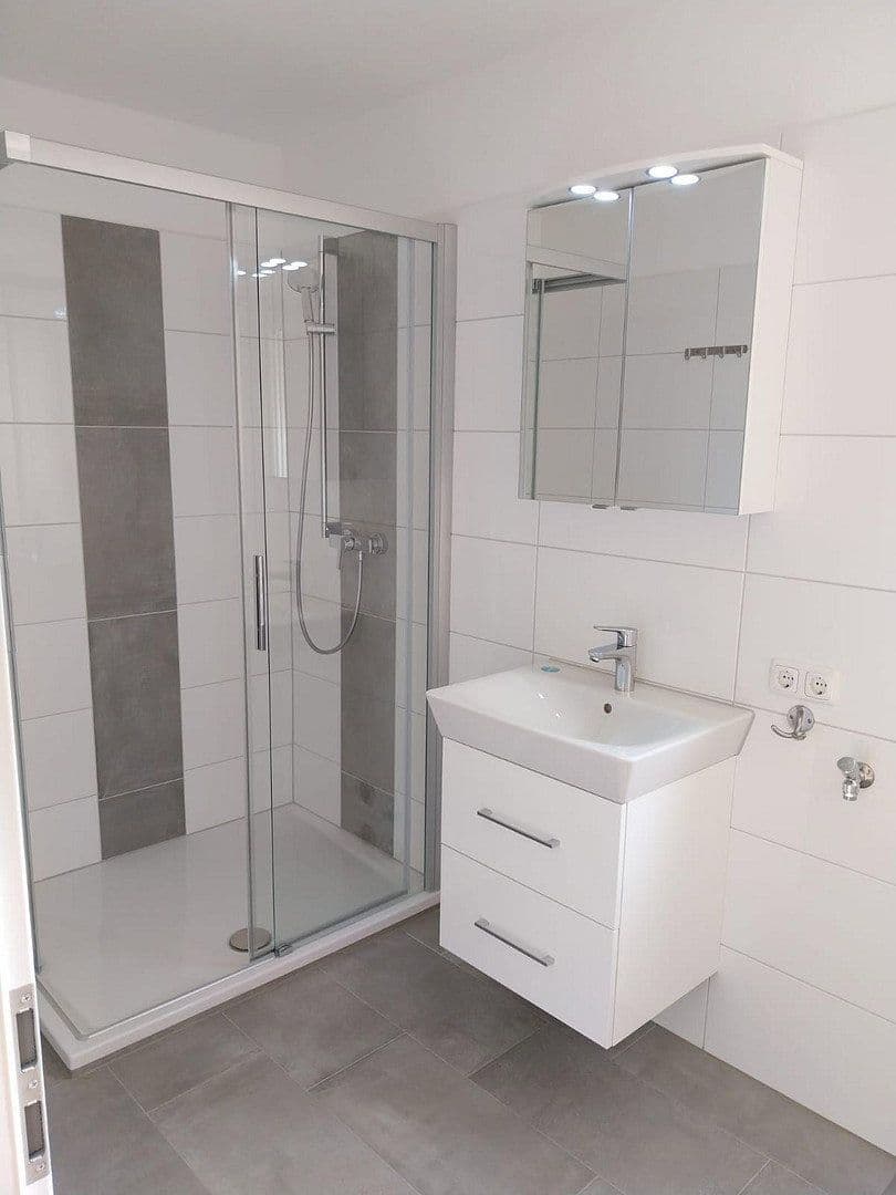 Pronájem bytu 3+1 86 m², Heisenbergstraße 9, Würzburg, Bavorsko Pronájem bytu 3+1 86 m², Heisenbergstraße 9, Würzburg, Bavorsko