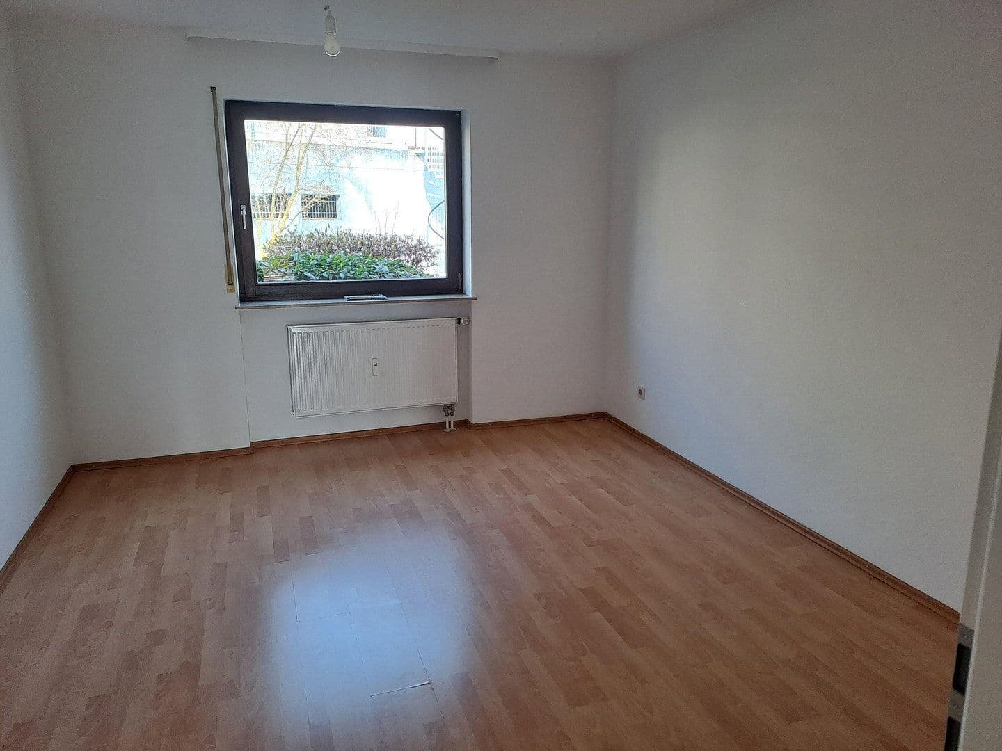 Pronájem bytu 3+1 86 m², Heisenbergstraße 9, Würzburg, Bavorsko Pronájem bytu 3+1 86 m², Heisenbergstraße 9, Würzburg, Bavorsko