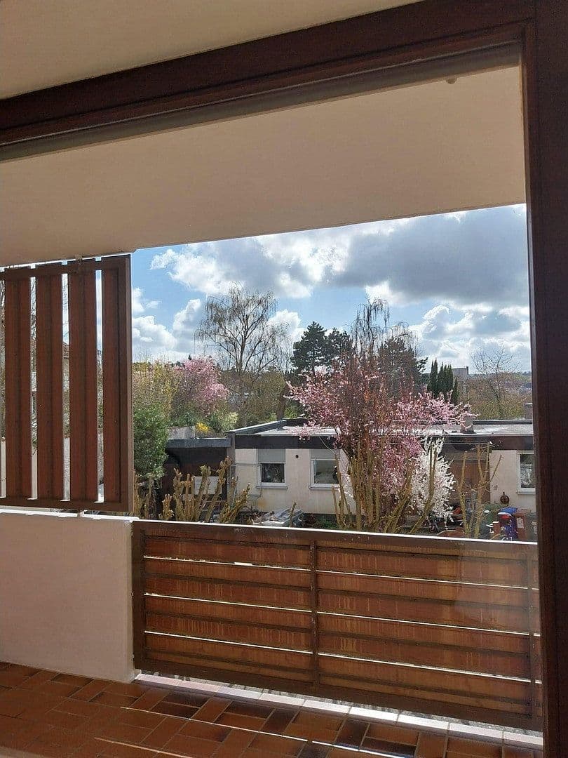 Pronájem bytu 3+1 86 m², Heisenbergstraße 9, Würzburg, Bavorsko Pronájem bytu 3+1 86 m², Heisenbergstraße 9, Würzburg, Bavorsko