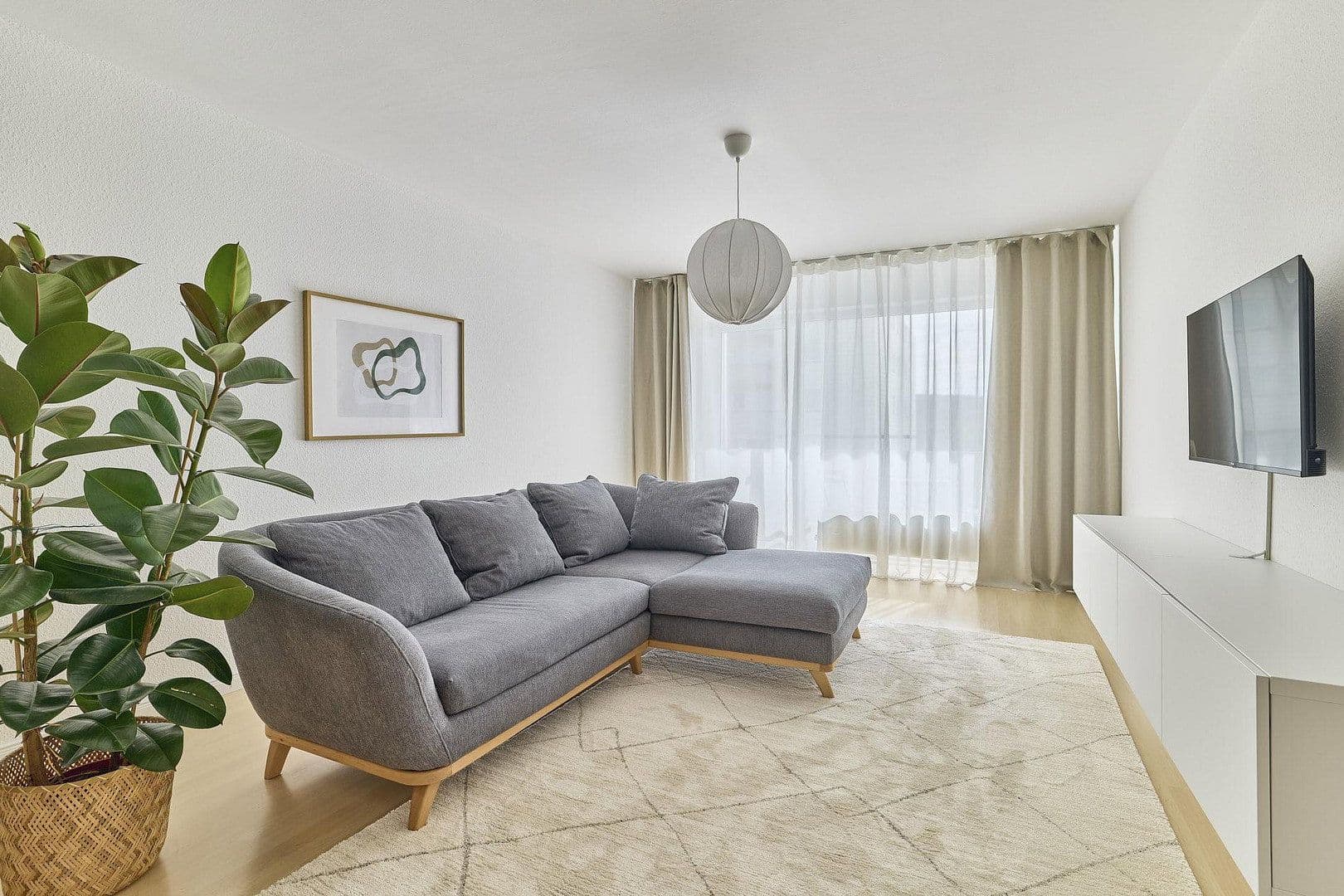 Pronájem bytu 4+1 107 m², Berliner Str. 40, Landstuhl, Porýní-Falc Pronájem bytu 4+1 107 m², Berliner Str. 40, Landstuhl, Porýní-Falc