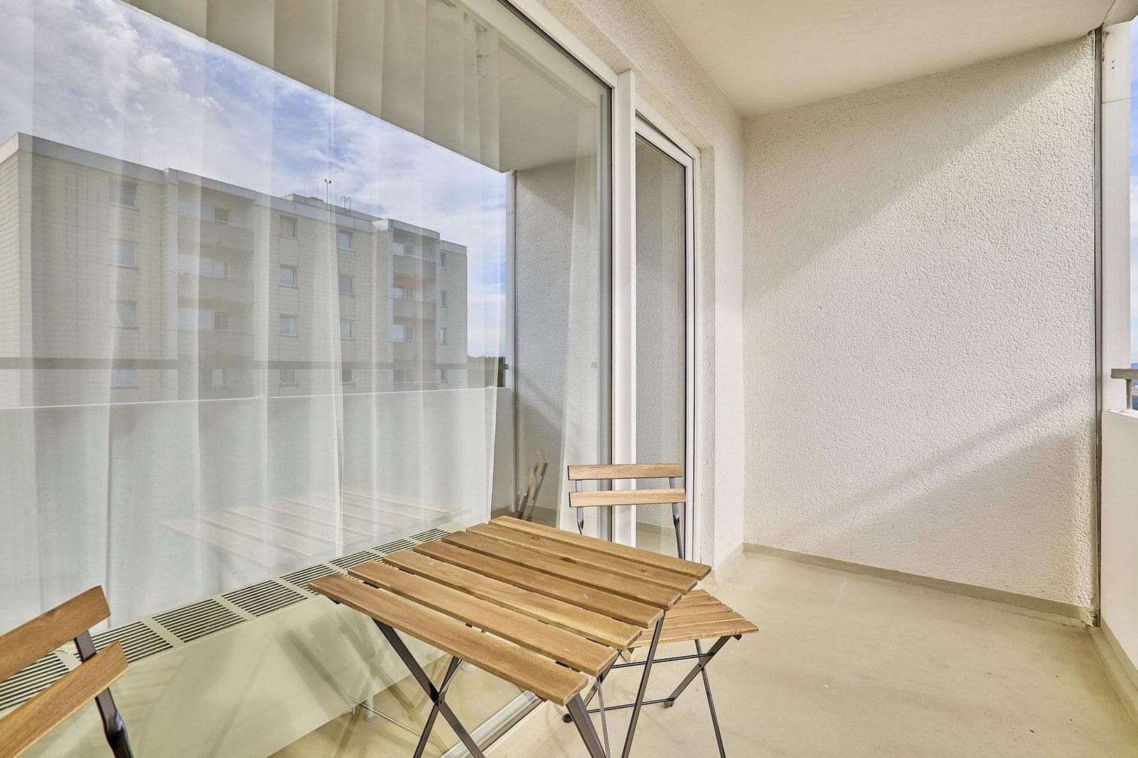 Pronájem bytu 4+1 107 m², Berliner Str. 40, Landstuhl, Porýní-Falc Pronájem bytu 4+1 107 m², Berliner Str. 40, Landstuhl, Porýní-Falc