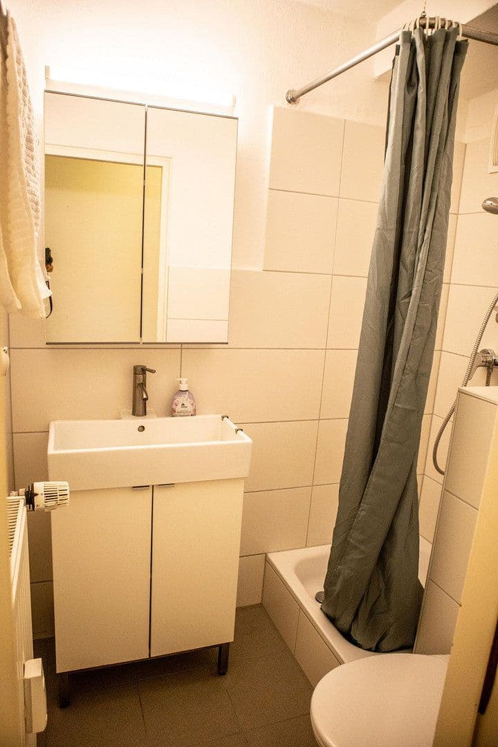 Pronájem bytu 1+1 26 m², Alte Rathausstraße 7A, Laatzen, Dolní Sasko Pronájem bytu 1+1 26 m², Alte Rathausstraße 7A, Laatzen, Dolní Sasko
