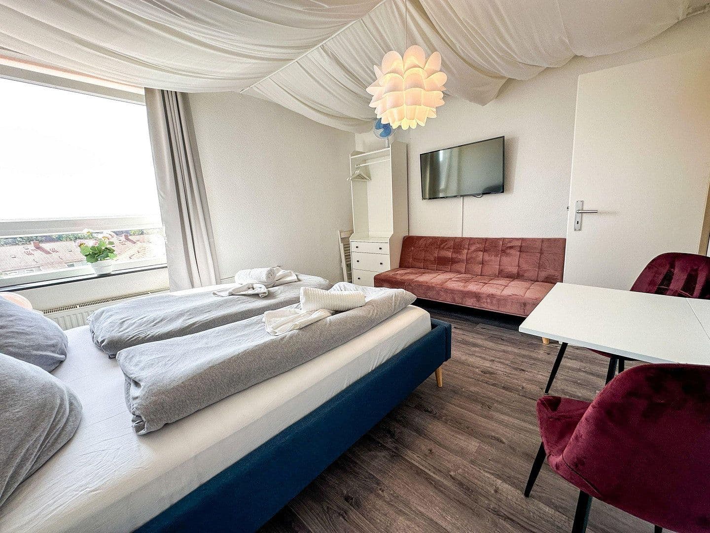 Pronájem bytu 1+1 26 m², Alte Rathausstraße 7A, Laatzen, Dolní Sasko Pronájem bytu 1+1 26 m², Alte Rathausstraße 7A, Laatzen, Dolní Sasko