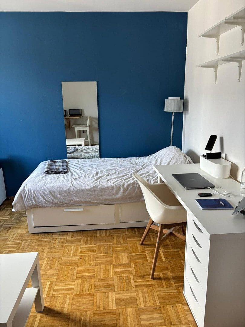 Pronájem bytu 1+1 30 m², Augustenstraße 73, München-Maxvorstadt, Bavorsko Pronájem bytu 1+1 30 m², Augustenstraße 73, München-Maxvorstadt, Bavorsko