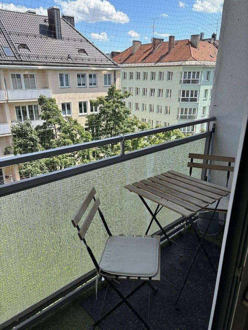 Pronájem bytu 1+1 30 m², Augustenstraße 73, München-Maxvorstadt, Bavorsko Pronájem bytu 1+1 30 m², Augustenstraße 73, München-Maxvorstadt, Bavorsko