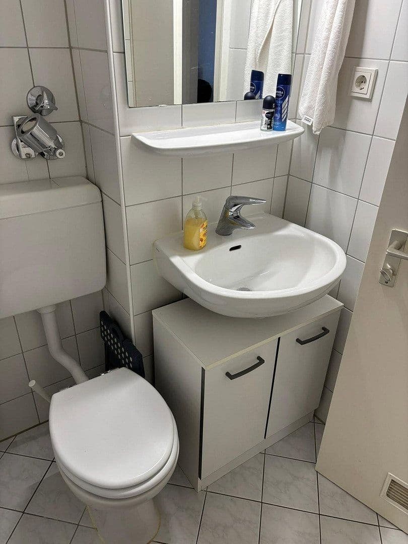 Pronájem bytu 1+1 30 m², Augustenstraße 73, München-Maxvorstadt, Bavorsko Pronájem bytu 1+1 30 m², Augustenstraße 73, München-Maxvorstadt, Bavorsko