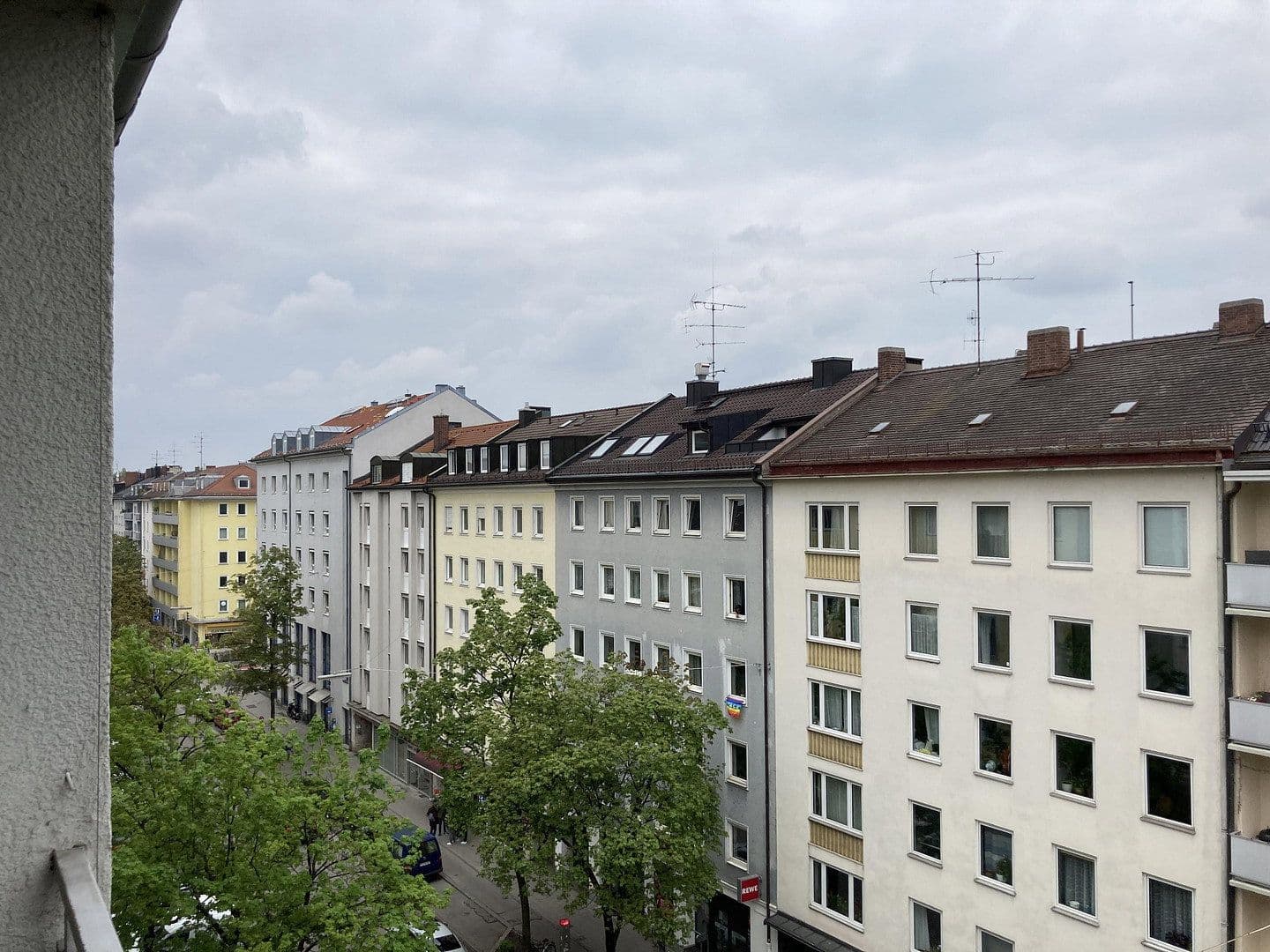 Pronájem bytu 1+1 30 m², Augustenstraße 73, München-Maxvorstadt, Bavorsko Pronájem bytu 1+1 30 m², Augustenstraße 73, München-Maxvorstadt, Bavorsko