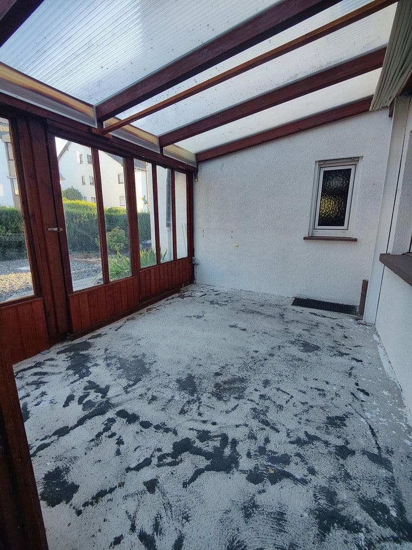 Prodej domu 120 m², pozemek 331 m², Budenheim, Porýní-Falc Prodej domu 120 m², pozemek 331 m², Budenheim, Porýní-Falc