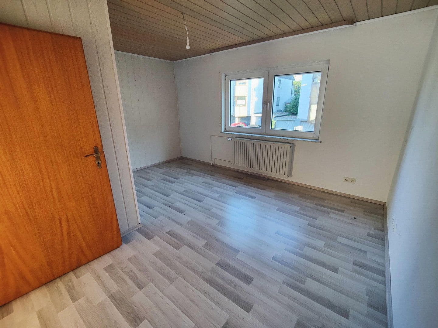 Prodej domu 120 m², pozemek 331 m², Budenheim, Porýní-Falc Prodej domu 120 m², pozemek 331 m², Budenheim, Porýní-Falc