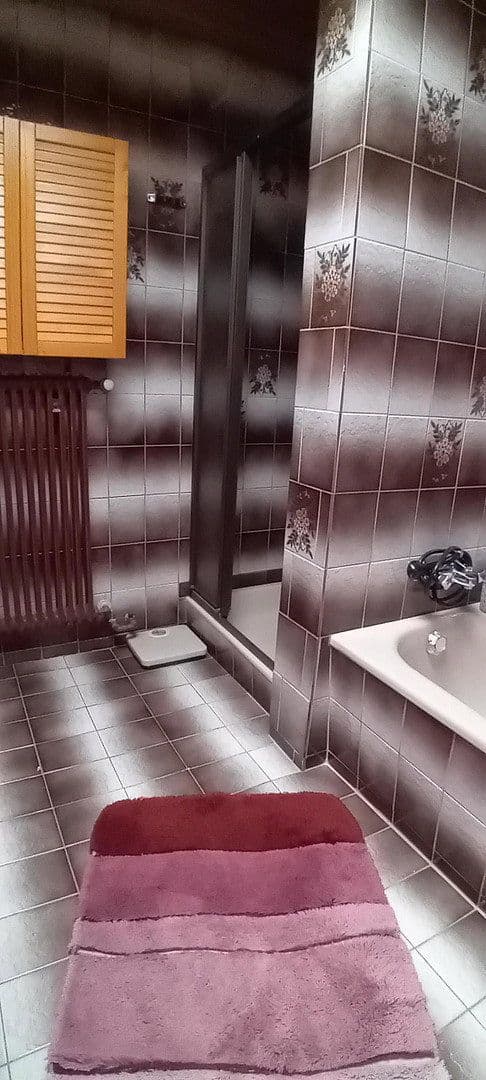 Prodej domu 185 m², pozemek 354 m², Albstadt, Bádensko-Württembersko Prodej domu 185 m², pozemek 354 m², Albstadt, Bádensko-Württembersko