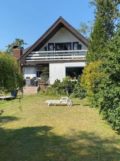 Prodej domu 220 m², pozemek 1.041 m², Berlin, Berlín Prodej domu 220 m², pozemek 1.041 m², Berlin, Berlín