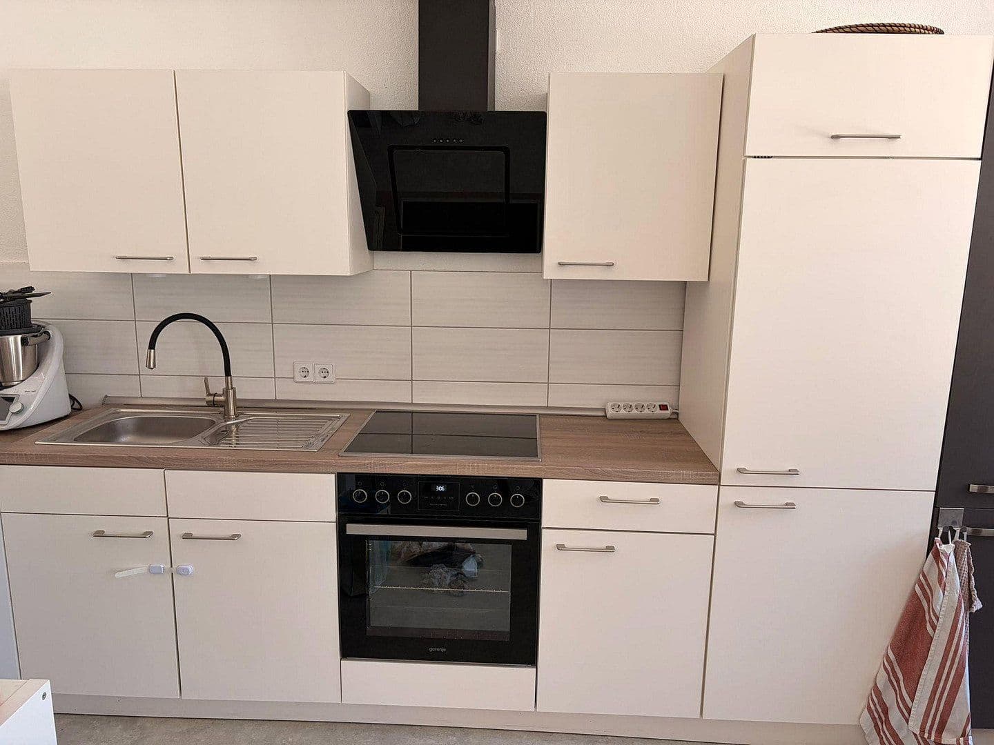 Pronájem bytu 3+1 80 m², Straße der Einheit 44, Heringen/Helme, Durynsko Pronájem bytu 3+1 80 m², Straße der Einheit 44, Heringen/Helme, Durynsko