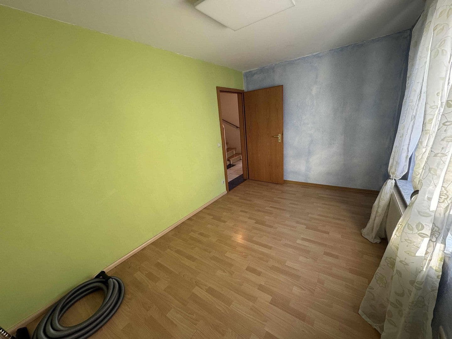 Prodej domu 131 m², pozemek 171 m², Remshalden, Bádensko-Württembersko Prodej domu 131 m², pozemek 171 m², Remshalden, Bádensko-Württembersko