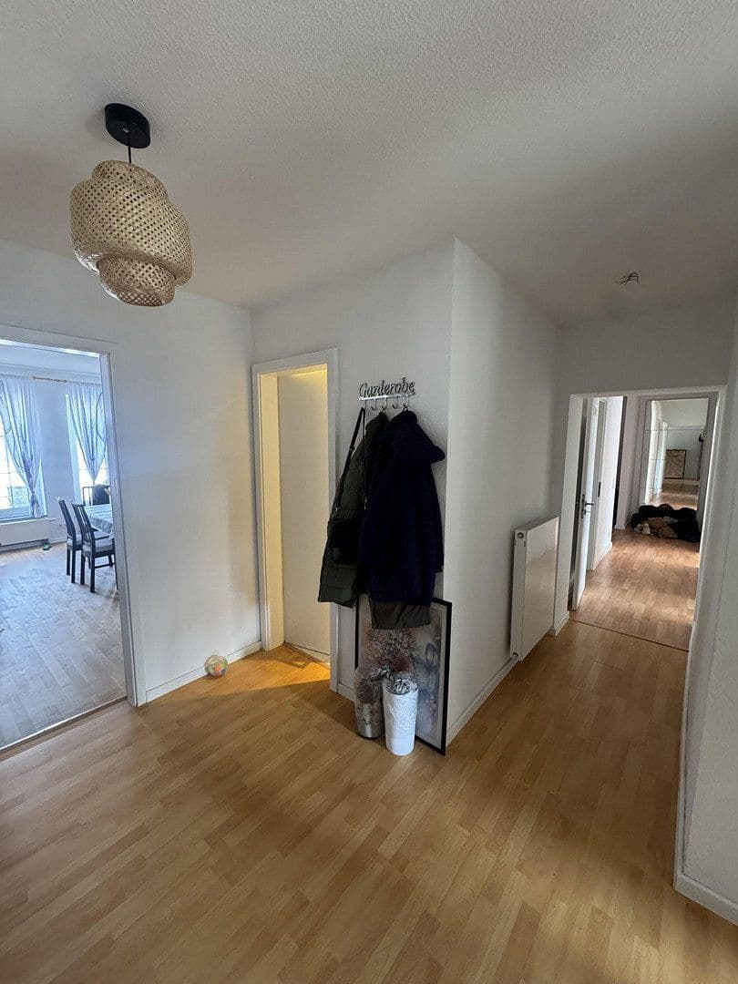 Pronájem bytu 4+1 135 m², Neuss, Severní Porýní-Vestfálsko Pronájem bytu 4+1 135 m², Neuss, Severní Porýní-Vestfálsko
