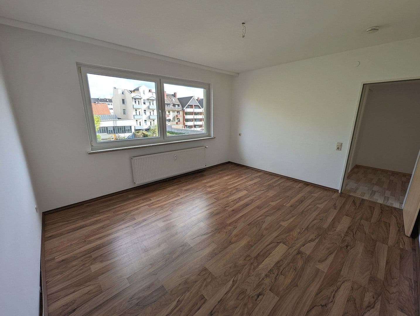 Pronájem bytu 2+1 66 m², Bremerhaven, Bremen Pronájem bytu 2+1 66 m², Bremerhaven, Bremen