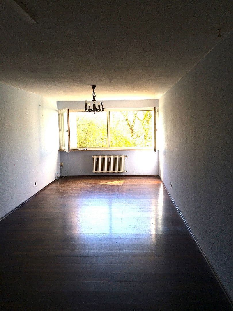 Pronájem bytu 1+1 38 m², Isartalstr 47, München, Bavorsko Pronájem bytu 1+1 38 m², Isartalstr 47, München, Bavorsko