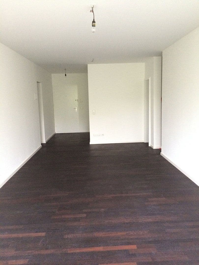 Pronájem bytu 1+1 38 m², Isartalstr 47, München, Bavorsko Pronájem bytu 1+1 38 m², Isartalstr 47, München, Bavorsko