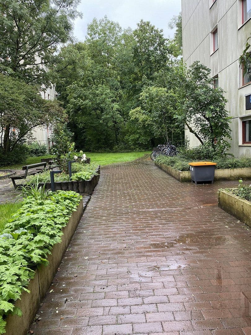 Pronájem bytu 1+1 38 m², Isartalstr 47, München, Bavorsko Pronájem bytu 1+1 38 m², Isartalstr 47, München, Bavorsko