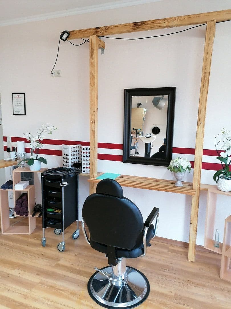 Pronájem nebytového prostoru 60 m², Dorfstraße 12, Henstedt-Ulzburg, Šlesvicko-Holštýnsko Pronájem nebytového prostoru 60 m², Dorfstraße 12, Henstedt-Ulzburg, Šlesvicko-Holštýnsko