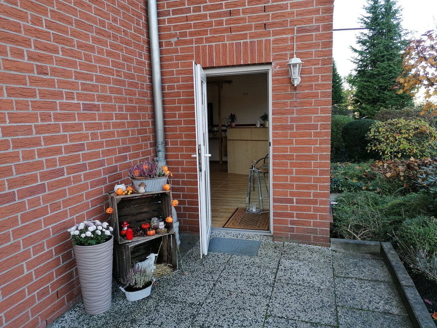 Pronájem nebytového prostoru 60 m², Dorfstraße 12, Henstedt-Ulzburg, Šlesvicko-Holštýnsko Pronájem nebytového prostoru 60 m², Dorfstraße 12, Henstedt-Ulzburg, Šlesvicko-Holštýnsko