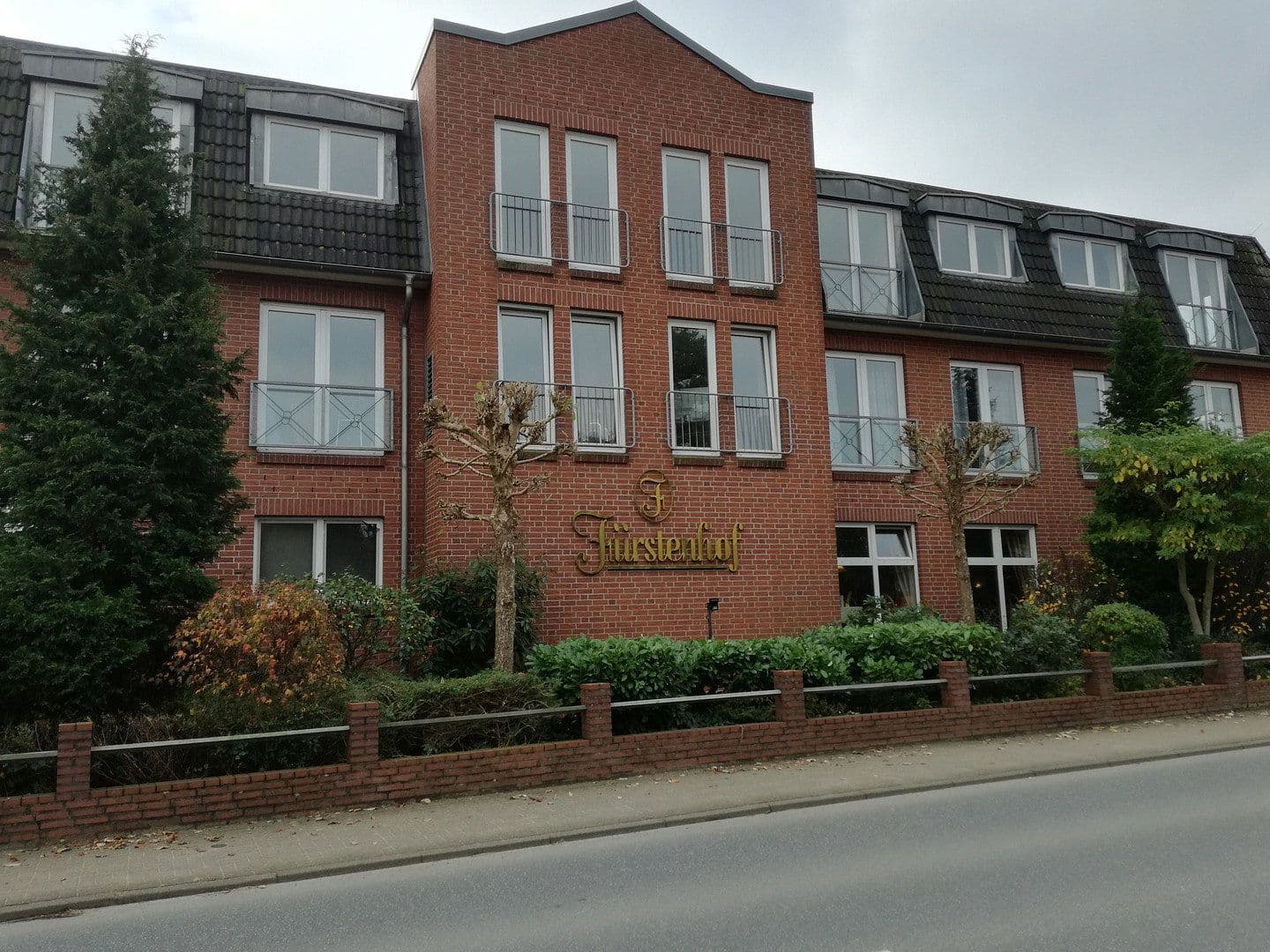 Pronájem nebytového prostoru 60 m², Dorfstraße 12, Henstedt-Ulzburg, Šlesvicko-Holštýnsko Pronájem nebytového prostoru 60 m², Dorfstraße 12, Henstedt-Ulzburg, Šlesvicko-Holštýnsko