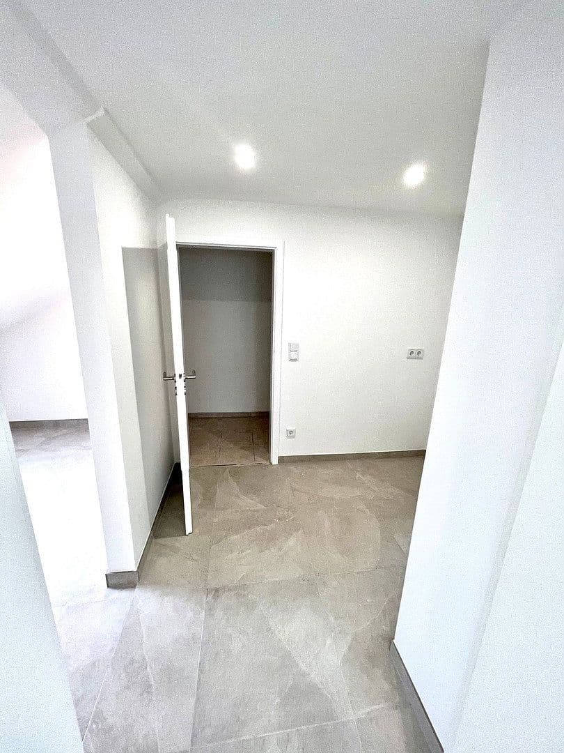 Pronájem domu 190 m², pozemek 330 m², Kaufbeuren, Bavorsko Pronájem domu 190 m², pozemek 330 m², Kaufbeuren, Bavorsko