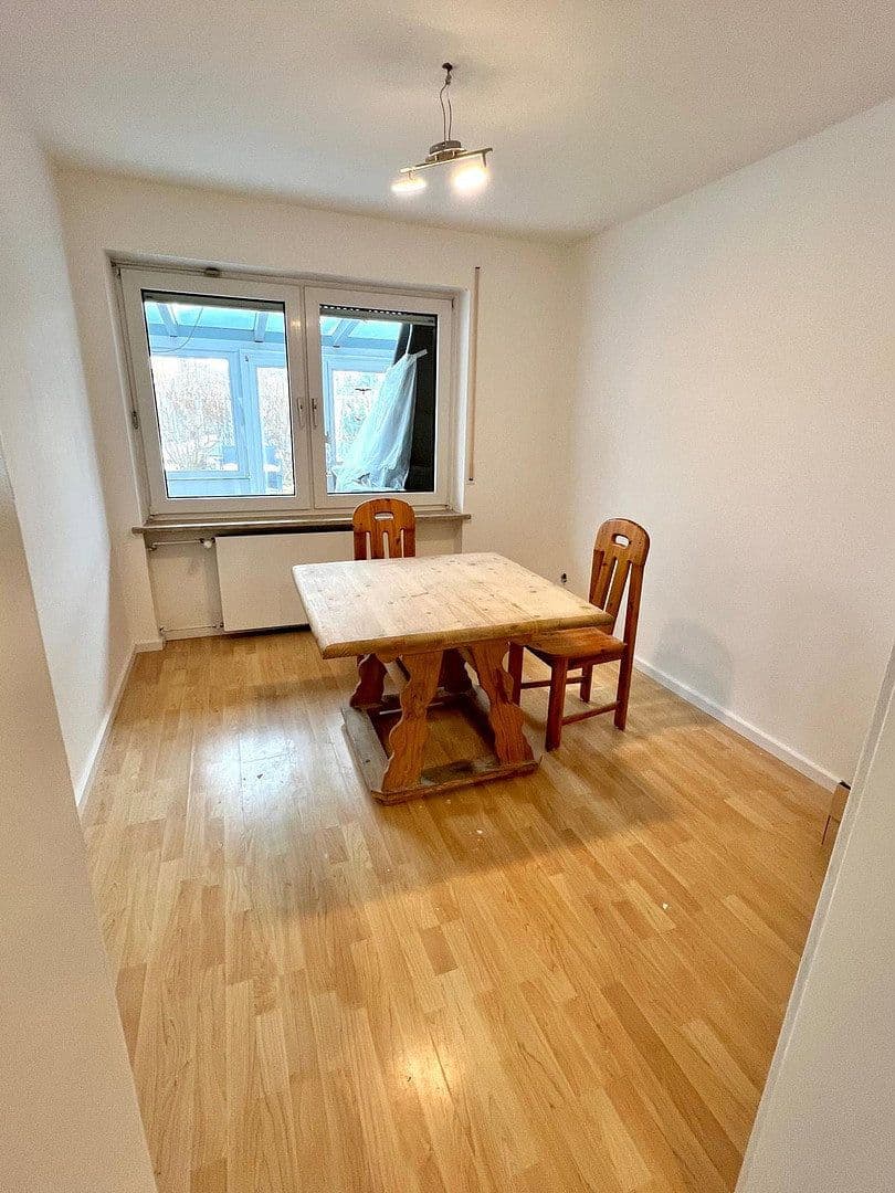 Pronájem domu 190 m², pozemek 330 m², Kaufbeuren, Bavorsko Pronájem domu 190 m², pozemek 330 m², Kaufbeuren, Bavorsko